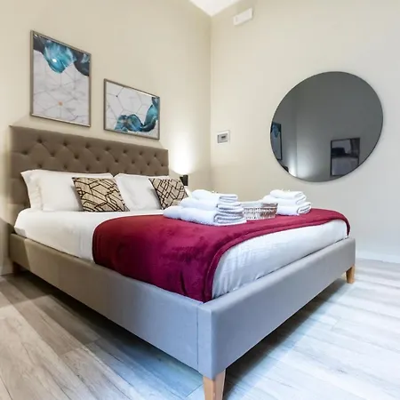 Suites 44 Via Cicerone - Vatican & Castel Sant'Angelo Гостевой дом 4*
