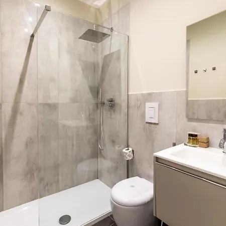 Гостевой дом Suites 44 Via Cicerone - Vatican & Castel Sant'Angelo